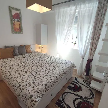 Apartment In 45808
