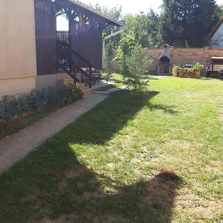 Apartament In 38456 Balatonszárszó